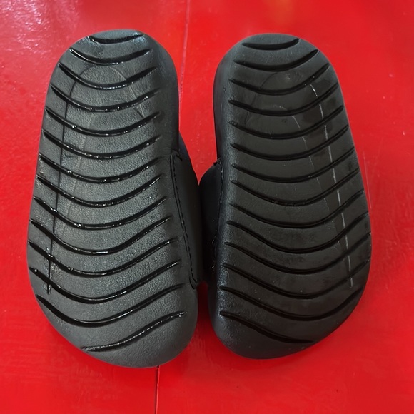 NIKE Toddler Slides size 4c - Picture 5 of 6